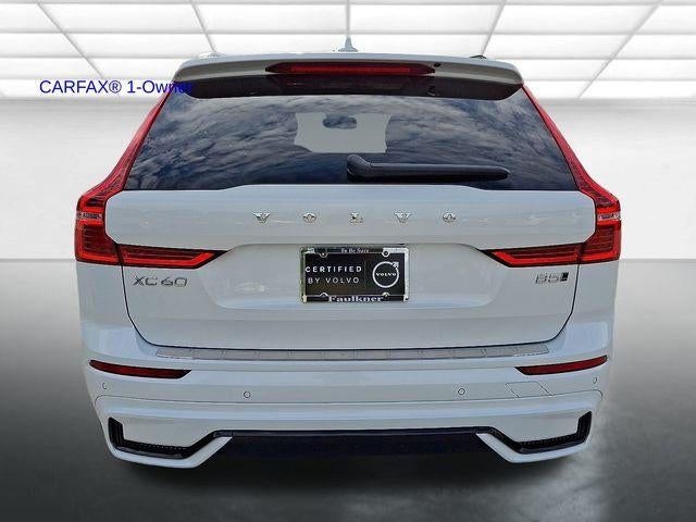 2023 Volvo XC60 B5 AWD Ultimate Dark Theme