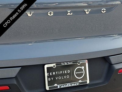 2023 Volvo XC40 B5 AWD Ultimate Bright Theme