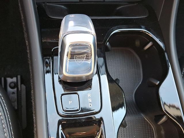 2026 Volvo XC40 B5 AWD Plus