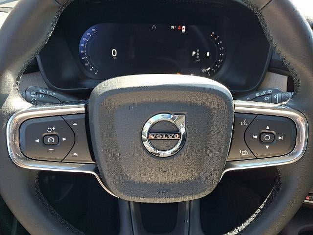 2026 Volvo XC40 B5 AWD Plus