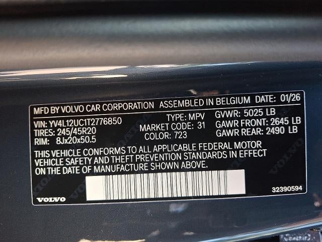 2026 Volvo XC40 B5 AWD Plus