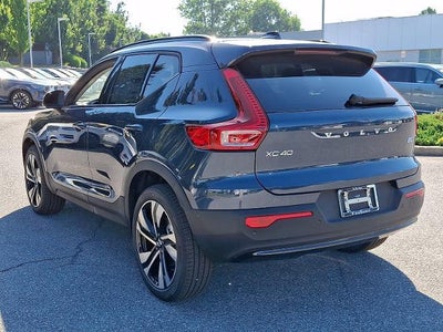 2026 Volvo XC40 B5 AWD Plus