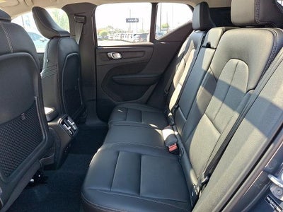 2026 Volvo XC40 B5 AWD Plus