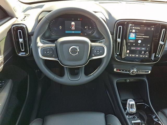 2026 Volvo XC40 B5 AWD Plus