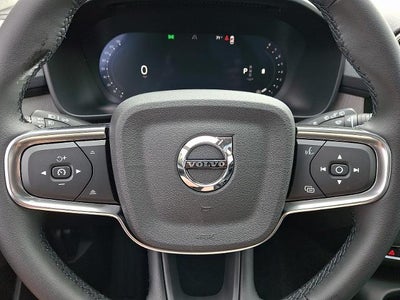 2026 Volvo XC40 B5 AWD Plus