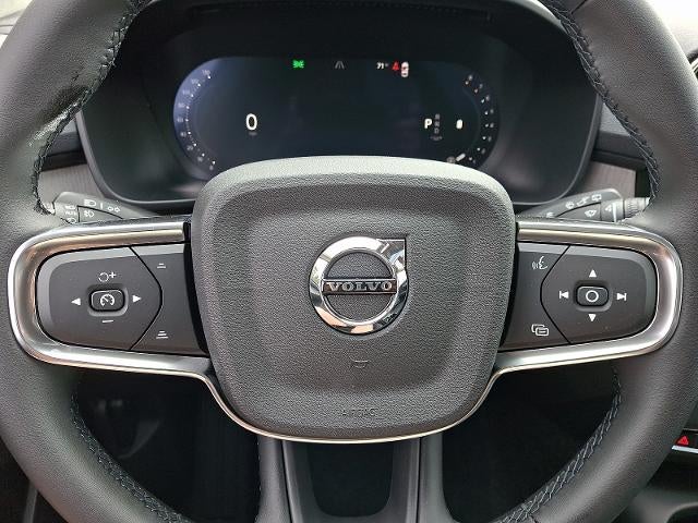 2026 Volvo XC40 B5 AWD Plus