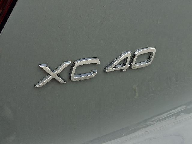 2026 Volvo XC40 B5 AWD Plus