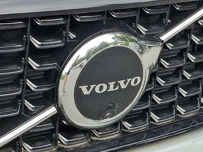 2026 Volvo XC40 B5 AWD Plus