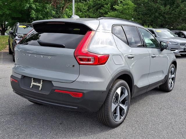 2026 Volvo XC40 B5 AWD Plus