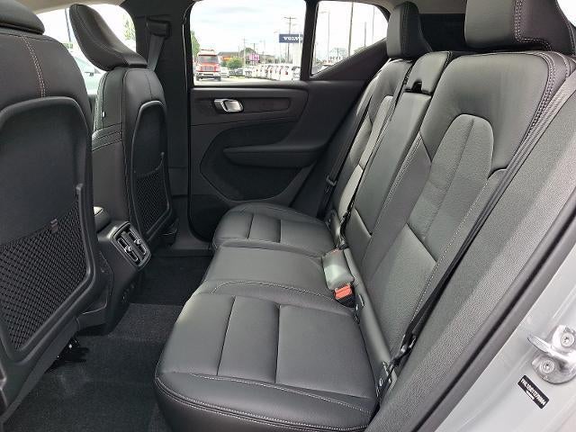 2026 Volvo XC40 B5 AWD Plus