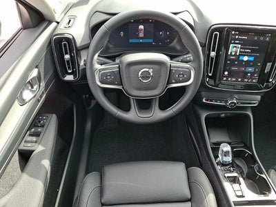 2026 Volvo XC40 B5 AWD Plus