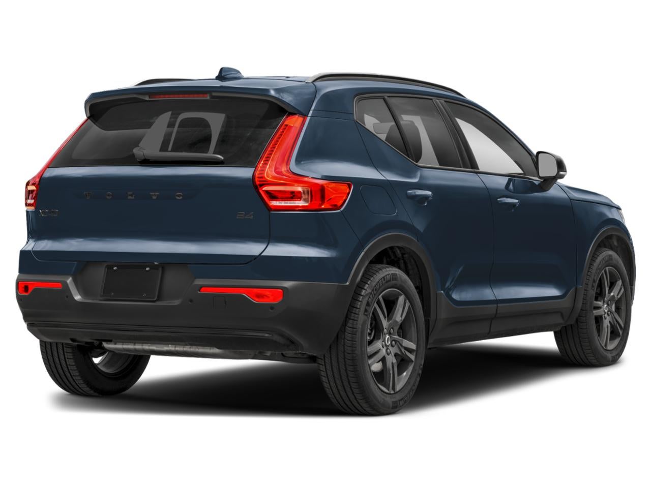 2026 Volvo XC40 B5 AWD Plus