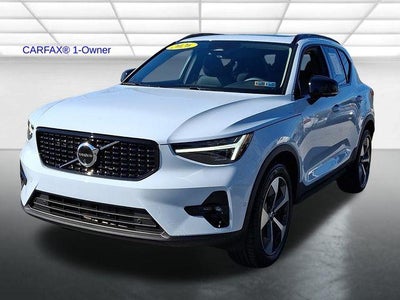 2026 Volvo XC40 B5 AWD Plus