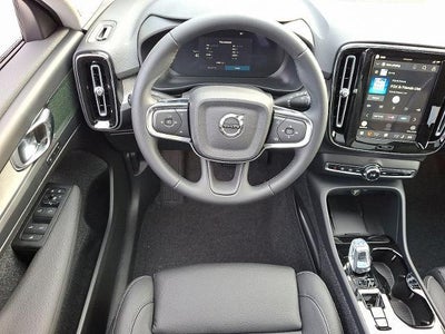2026 Volvo XC40 B5 AWD Plus