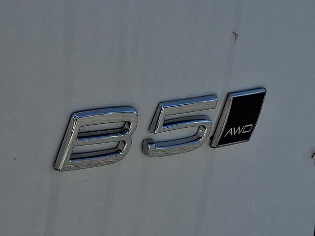 2026 Volvo XC40 B5 AWD Plus