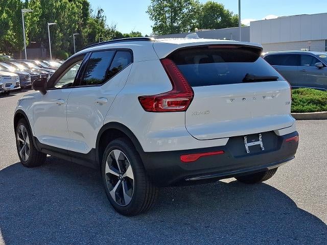 2026 Volvo XC40 B5 AWD Plus