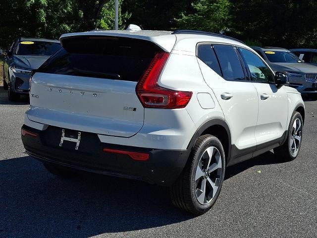 2026 Volvo XC40 B5 AWD Plus