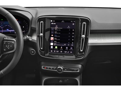 2026 Volvo XC40 B5 AWD Plus