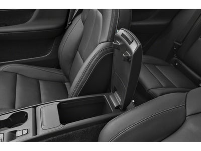 2026 Volvo XC40 B5 AWD Plus