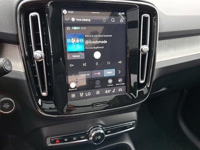 2026 Volvo XC40 B5 AWD Plus