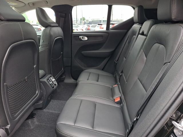 2026 Volvo XC40 B5 AWD Plus
