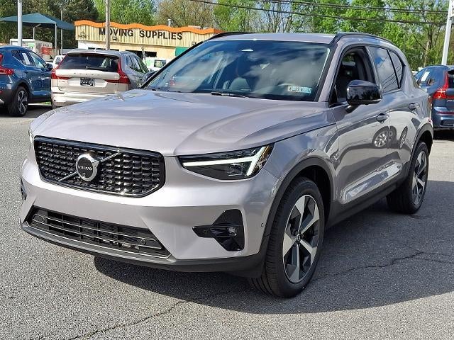 2026 Volvo XC40 B5 AWD Plus