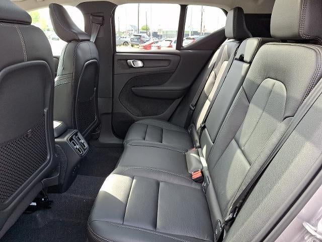 2026 Volvo XC40 B5 AWD Plus