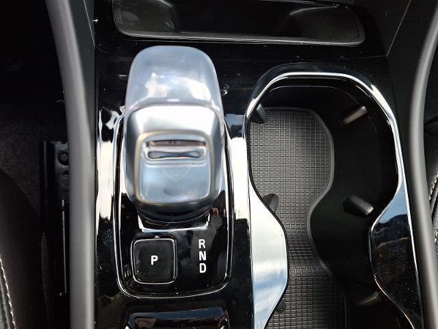 2026 Volvo XC40 B5 AWD Plus