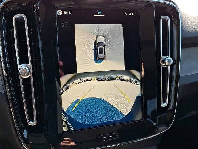 2026 Volvo XC40 B5 AWD Plus