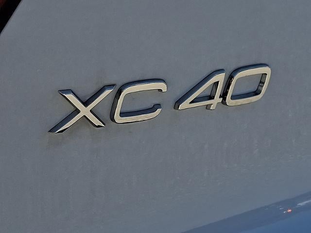 2026 Volvo XC40 B5 AWD Plus