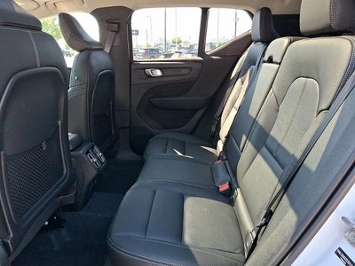 2026 Volvo XC40 B5 AWD Plus