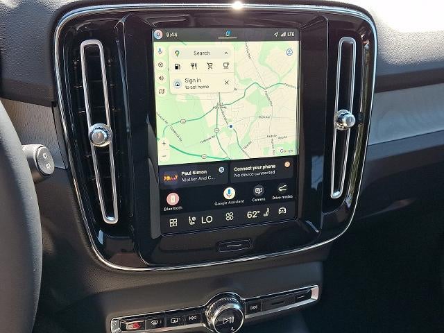 2026 Volvo XC40 B5 AWD Plus