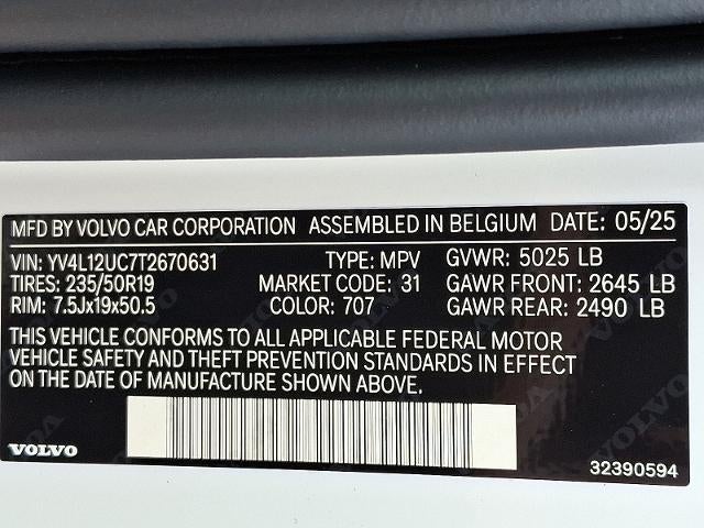 2026 Volvo XC40 B5 AWD Plus