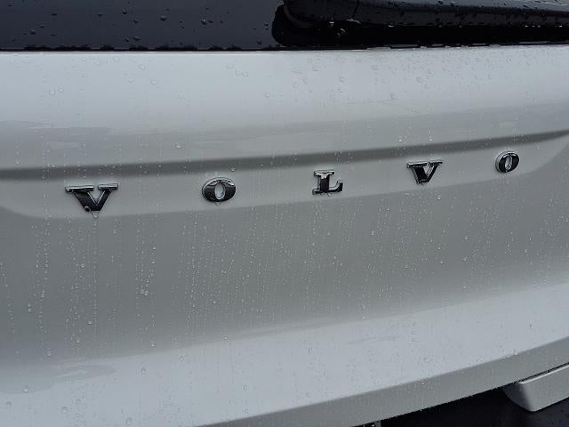 2026 Volvo XC40 B5 AWD Plus