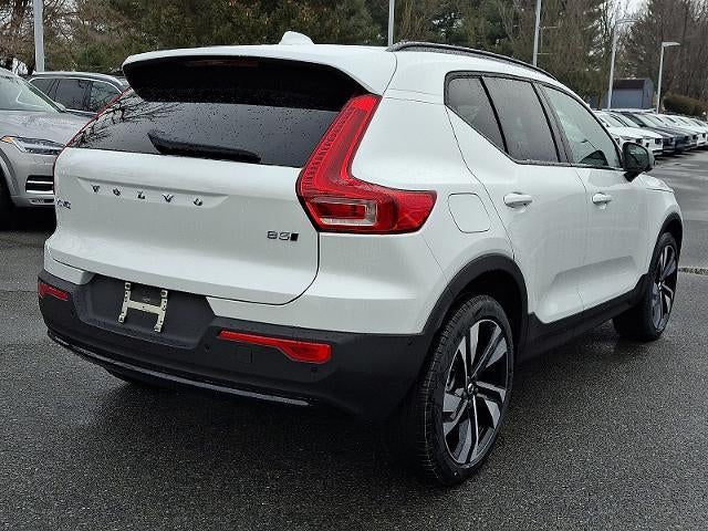 2026 Volvo XC40 B5 AWD Plus