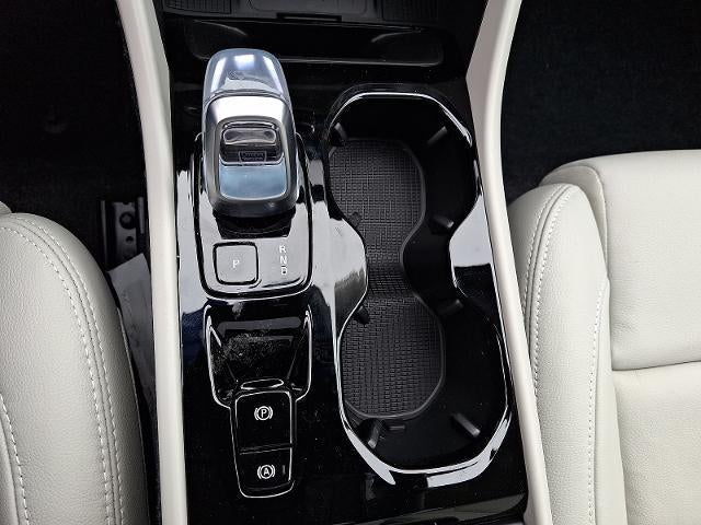 2026 Volvo XC40 B5 AWD Plus