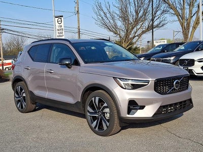 2026 Volvo XC40 B5 AWD Plus