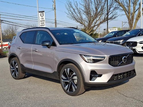 2026 Volvo XC40 B5 AWD Plus