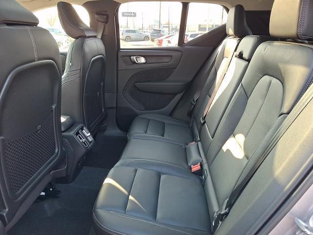 2026 Volvo XC40 B5 AWD Plus