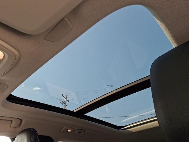 2026 Volvo XC40 B5 AWD Plus