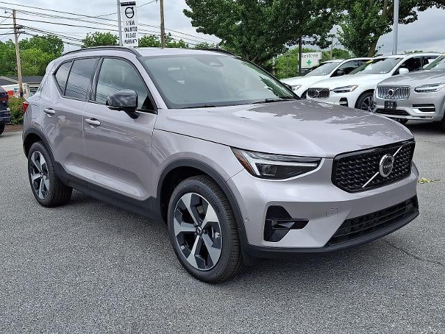 2026 Volvo XC40 B5 AWD Plus