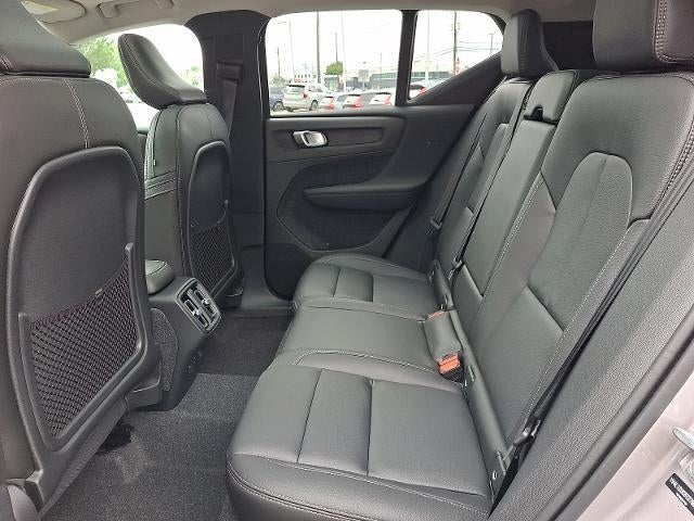 2026 Volvo XC40 B5 AWD Plus