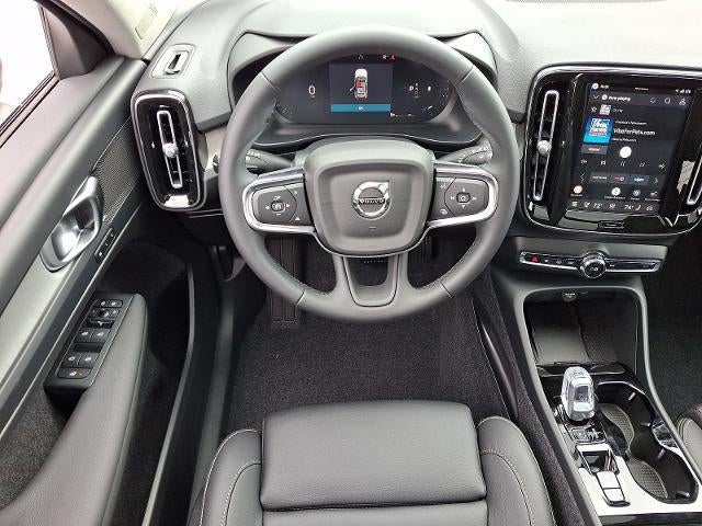 2026 Volvo XC40 B5 AWD Plus