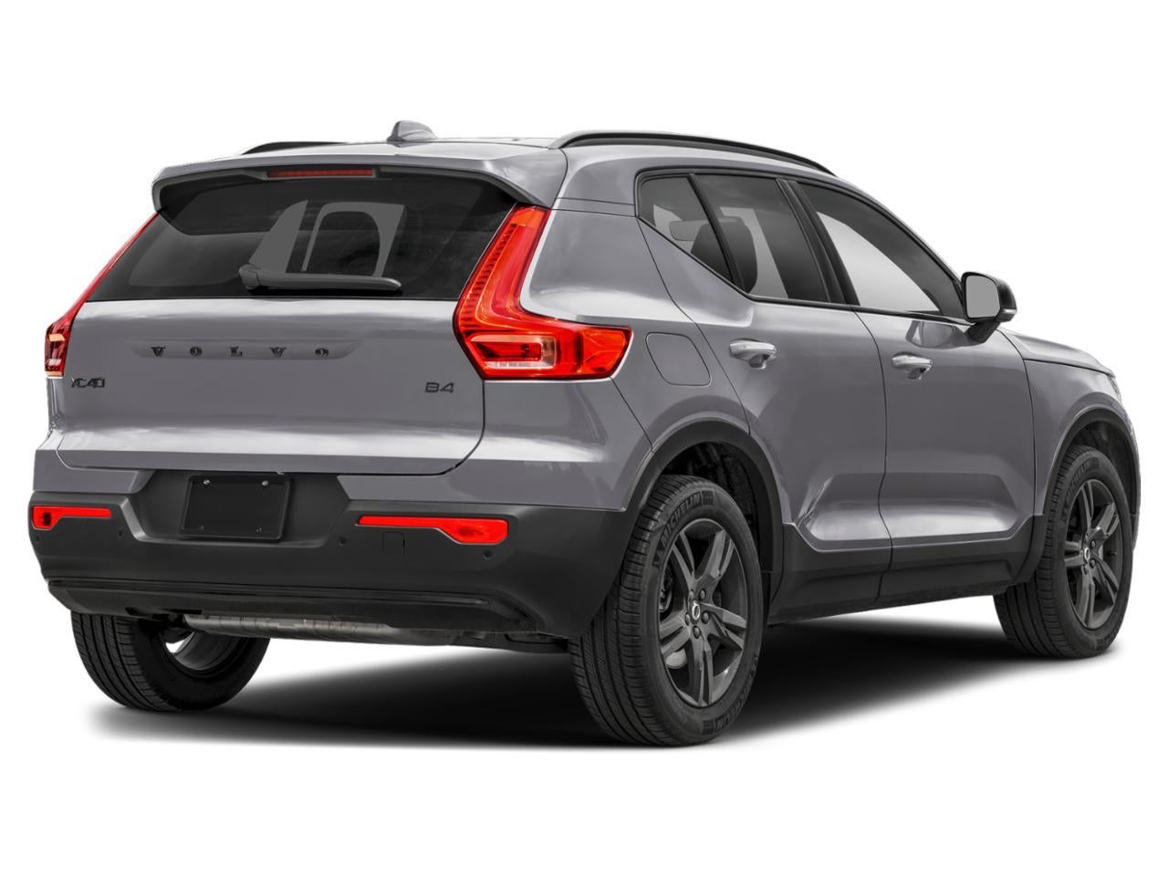 2026 Volvo XC40 B5 AWD Plus