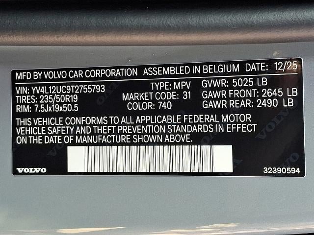 2026 Volvo XC40 B5 AWD Plus