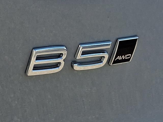 2026 Volvo XC40 B5 AWD Plus