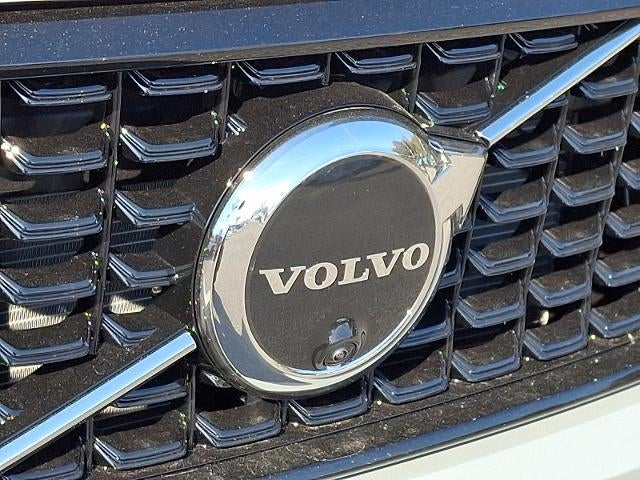 2026 Volvo XC40 B5 AWD Plus