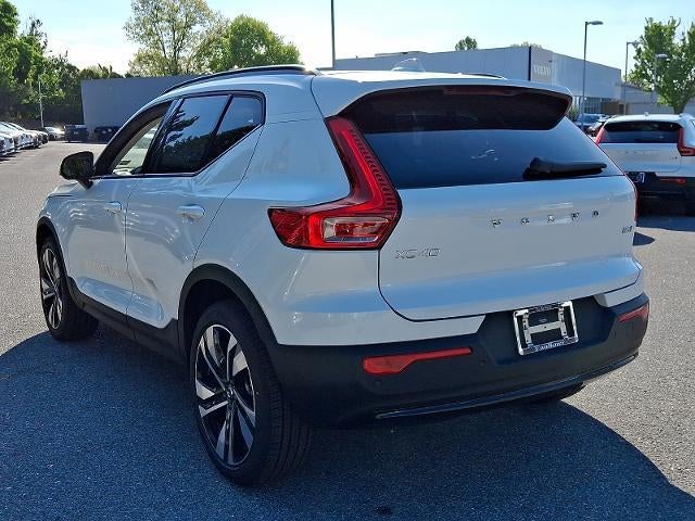 2026 Volvo XC40 B5 AWD Plus