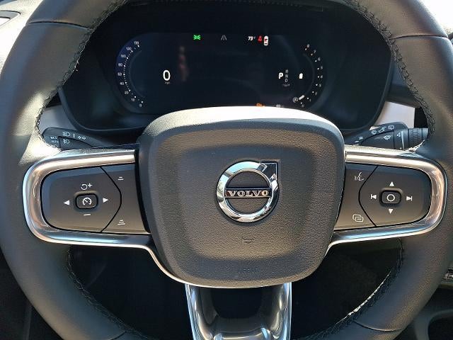 2026 Volvo XC40 B5 AWD Ultra Black Edition