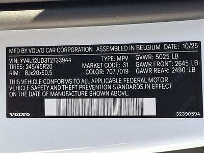 2026 Volvo XC40 B5 AWD Ultra Black Edition